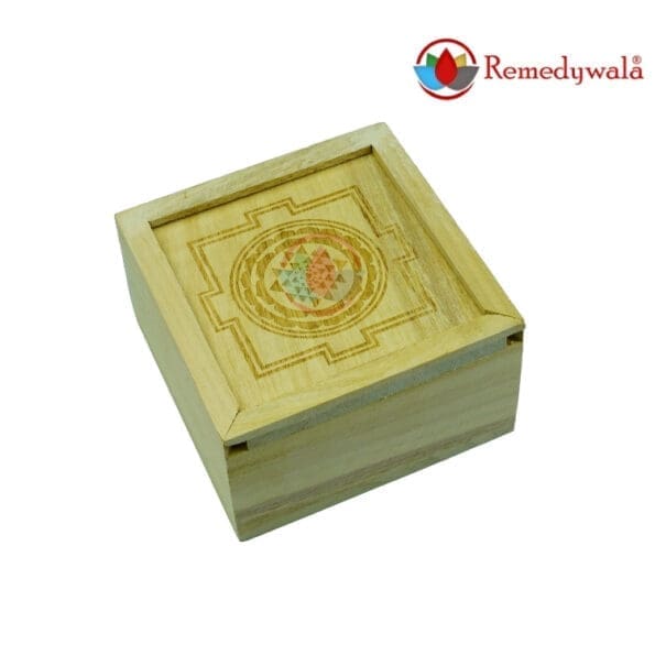 Sri Yantra Sacred Geometry Wooden Box - Image 4