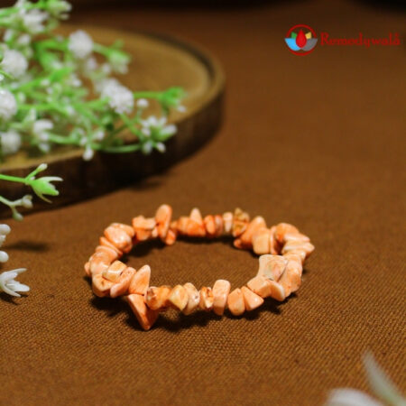 Red Fashionable Chips Bracelet