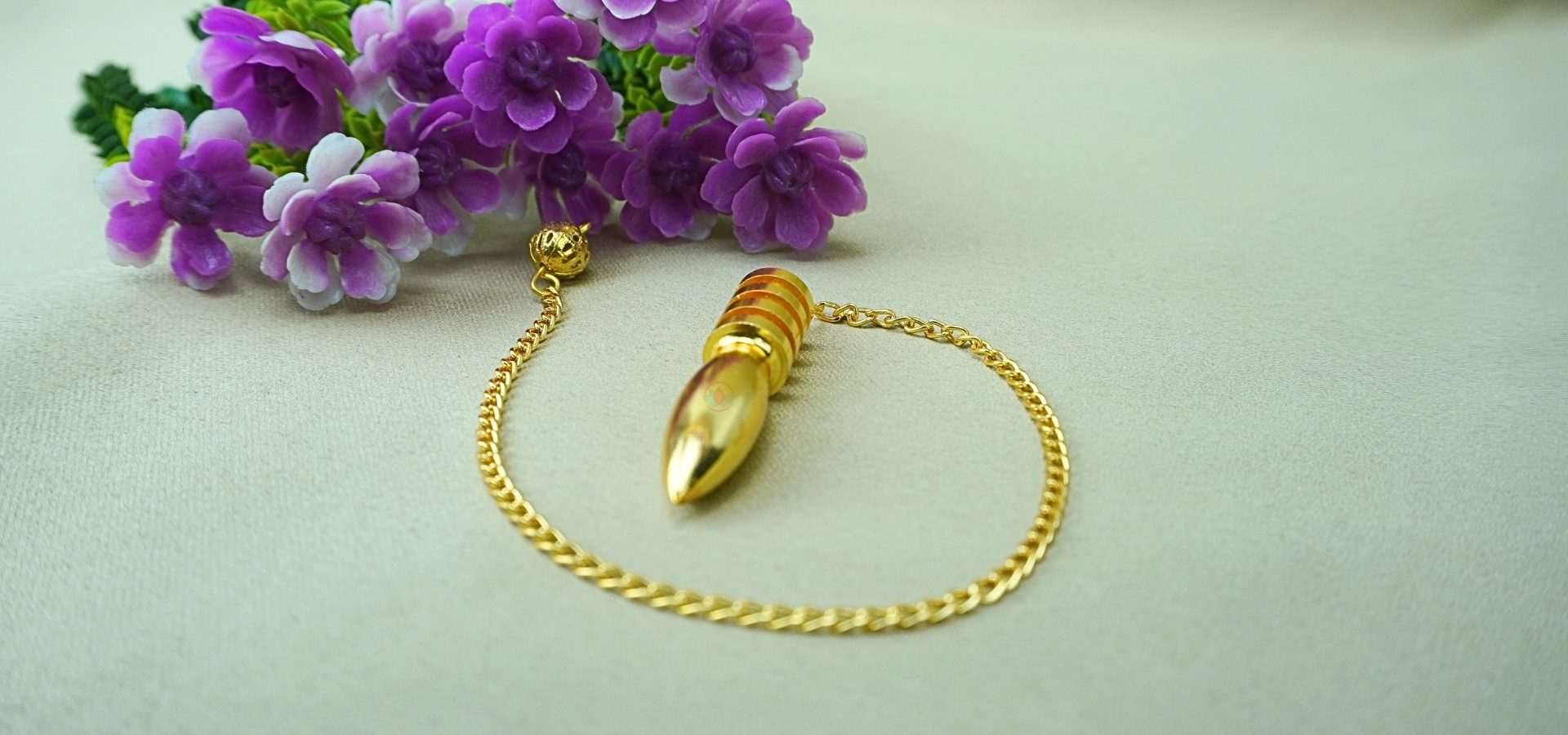 Fancy Brass Dowsing Pendulum (1) Fancy Brass Dowsing Pendulum (1)